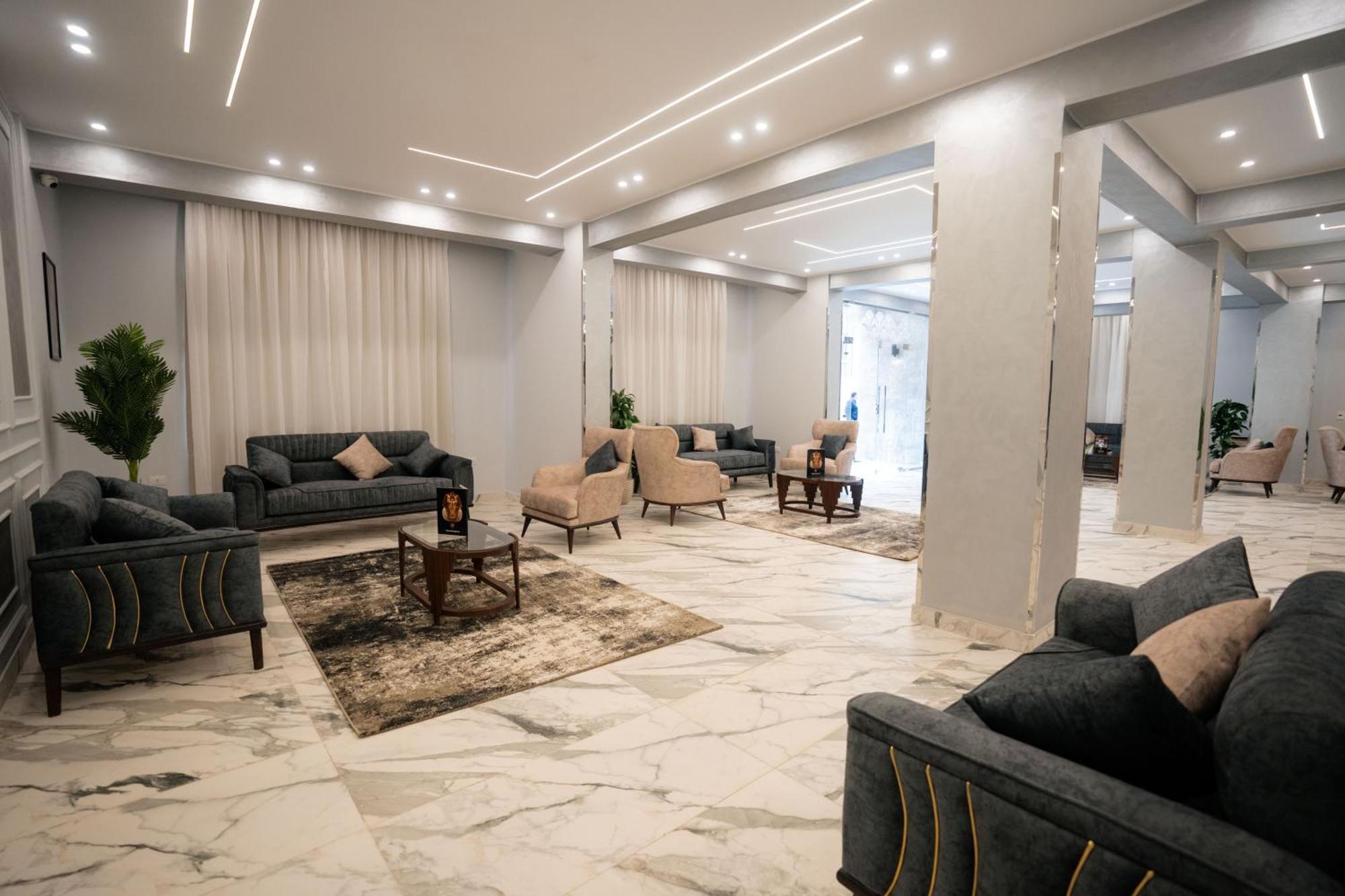 Hotel Tuia Pyramids Hotel 4*
