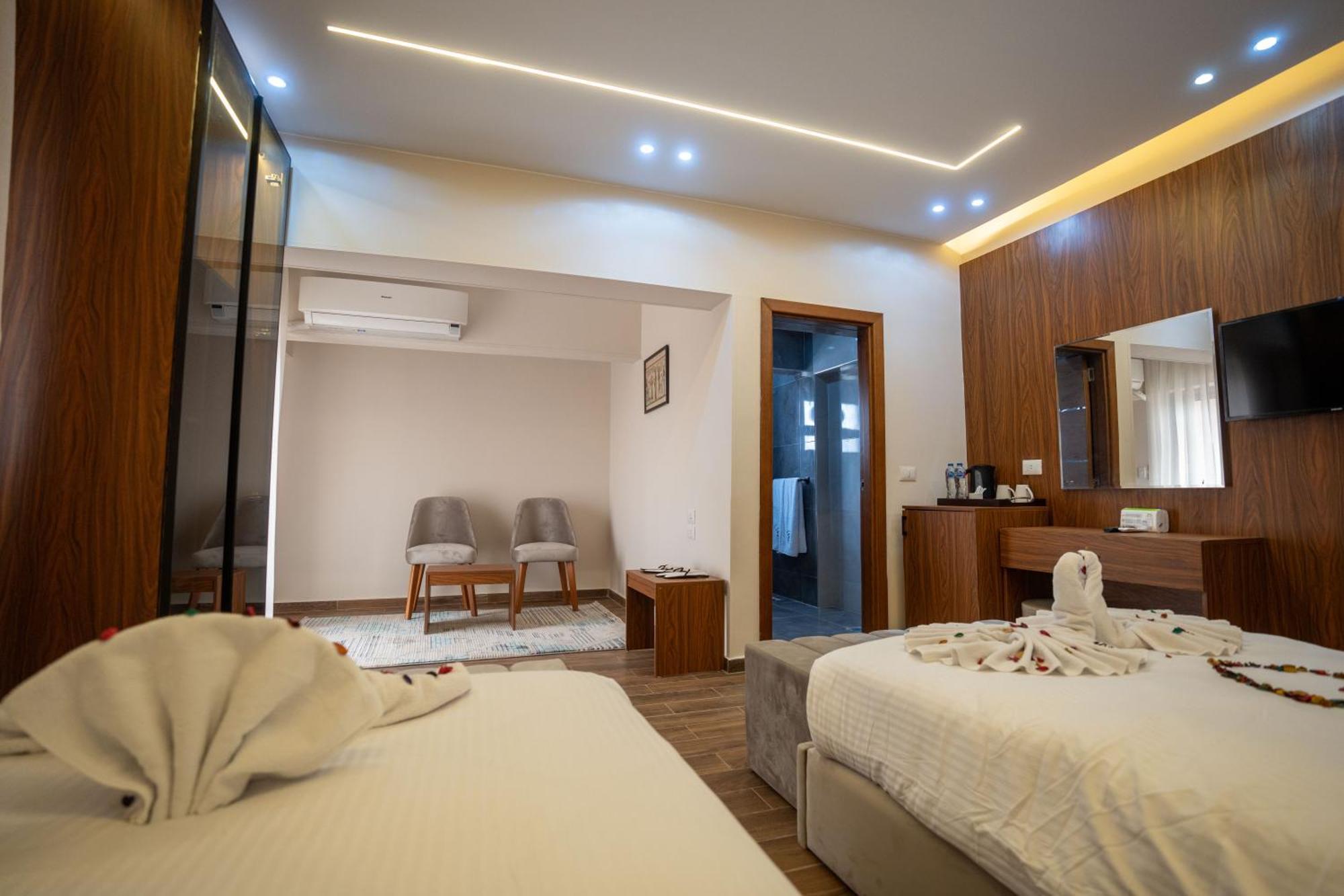 Tuia Pyramids Hotel Hotel 4*