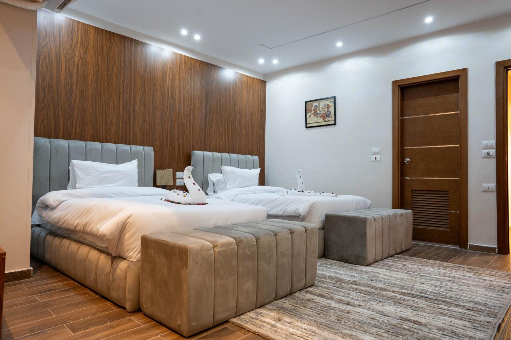 Tuia Pyramids Hotel Il Cairo