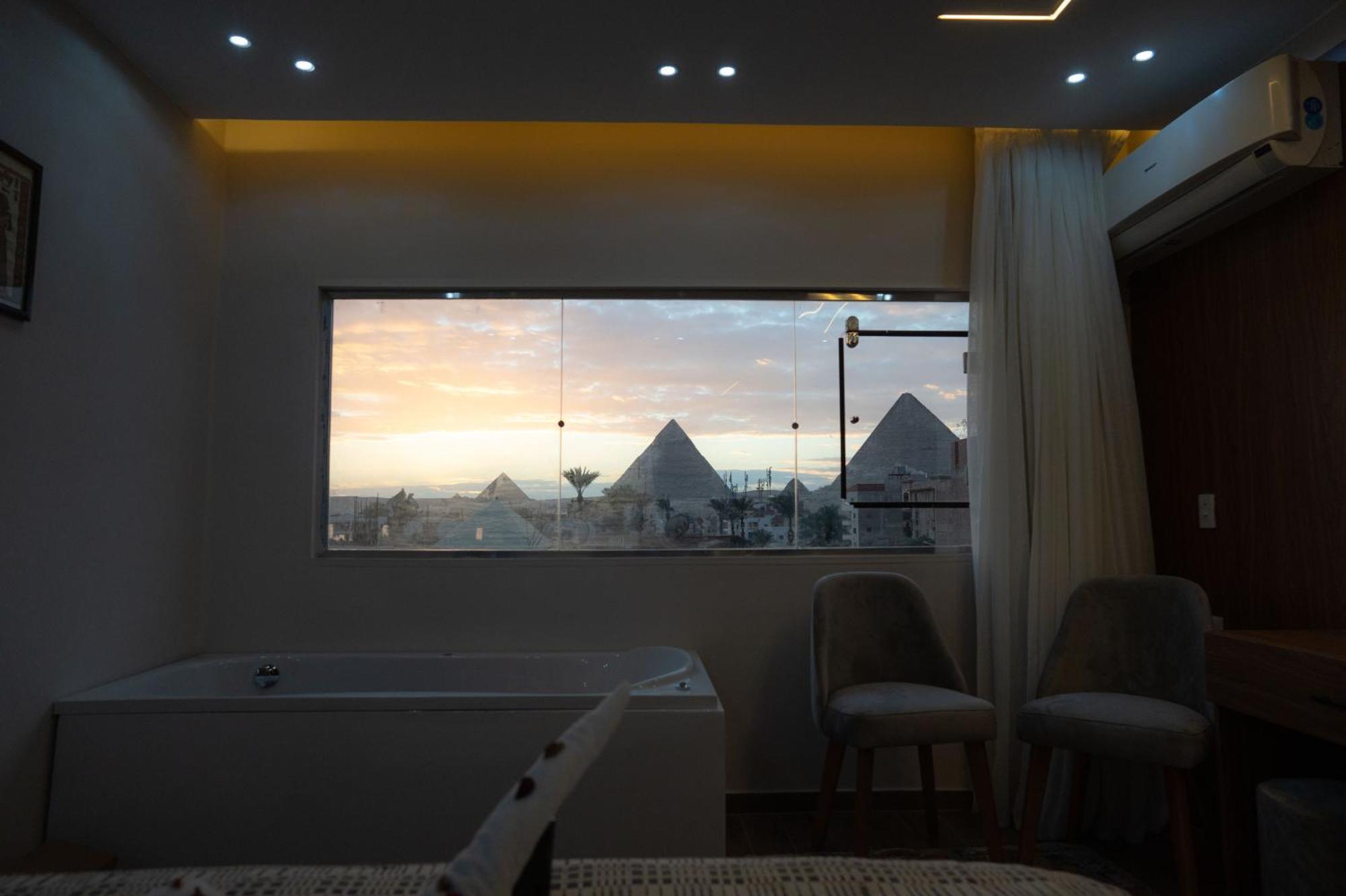 Tuia Pyramids Hotel Hotel