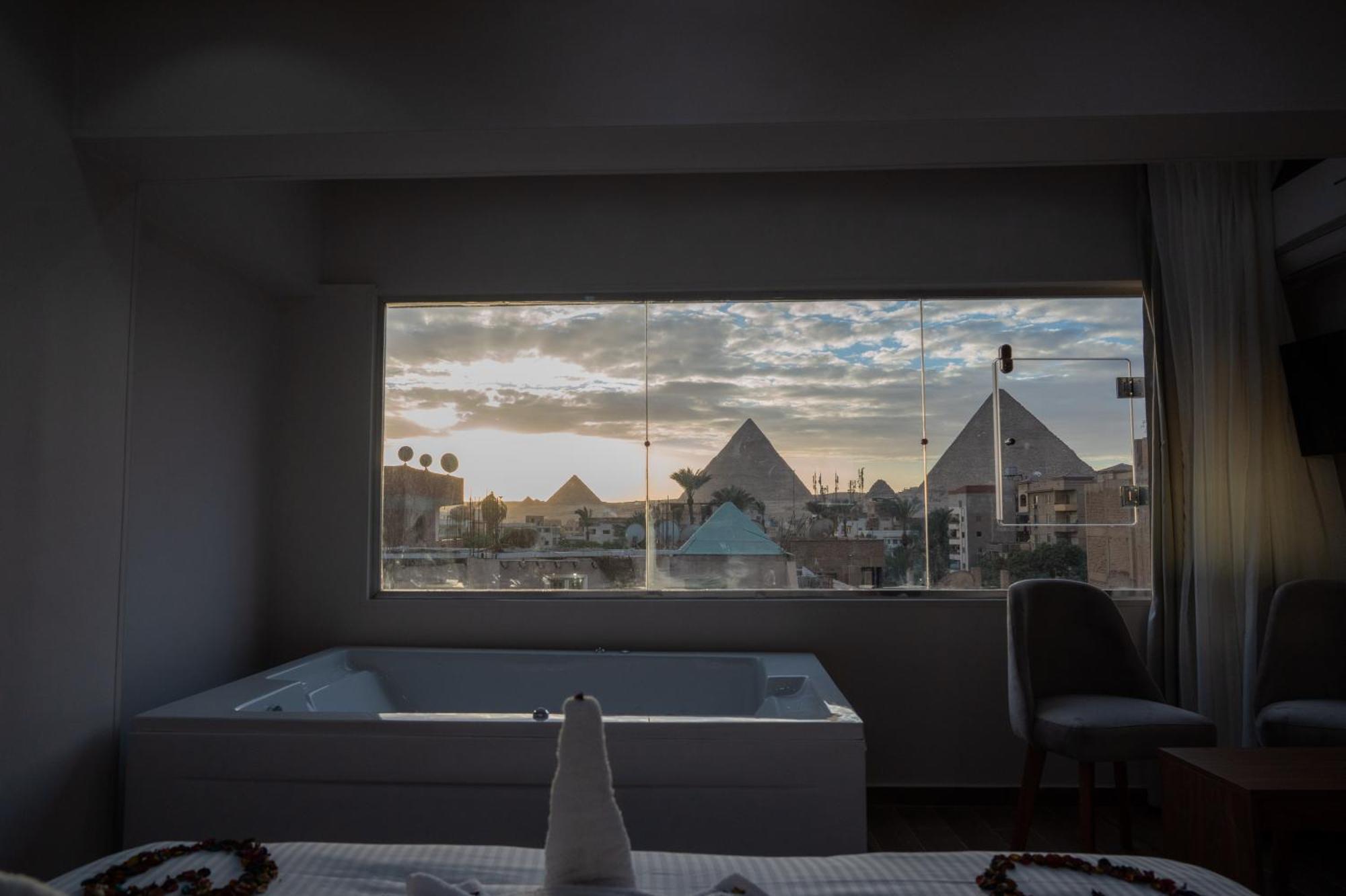 Tuia Pyramids Hotel 4* Il Cairo