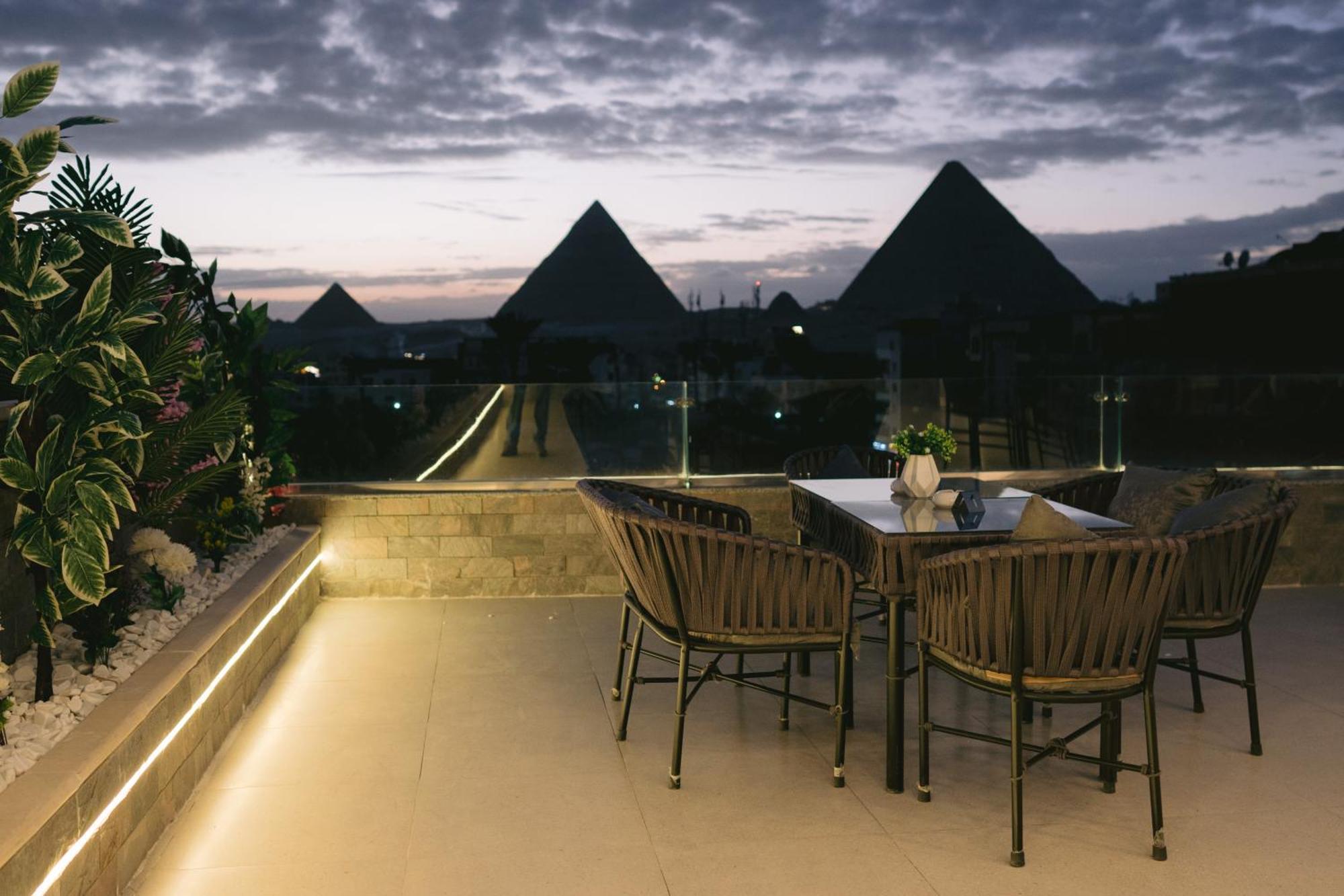 Hotel Tuia Pyramids Hotel