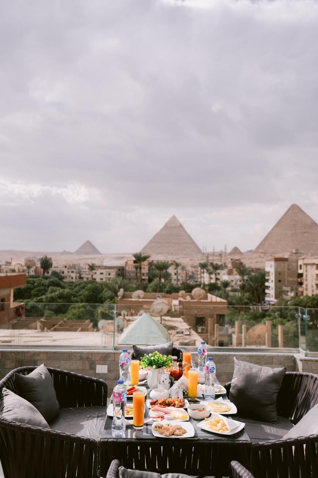 Hotel Tuia Pyramids Hotel
