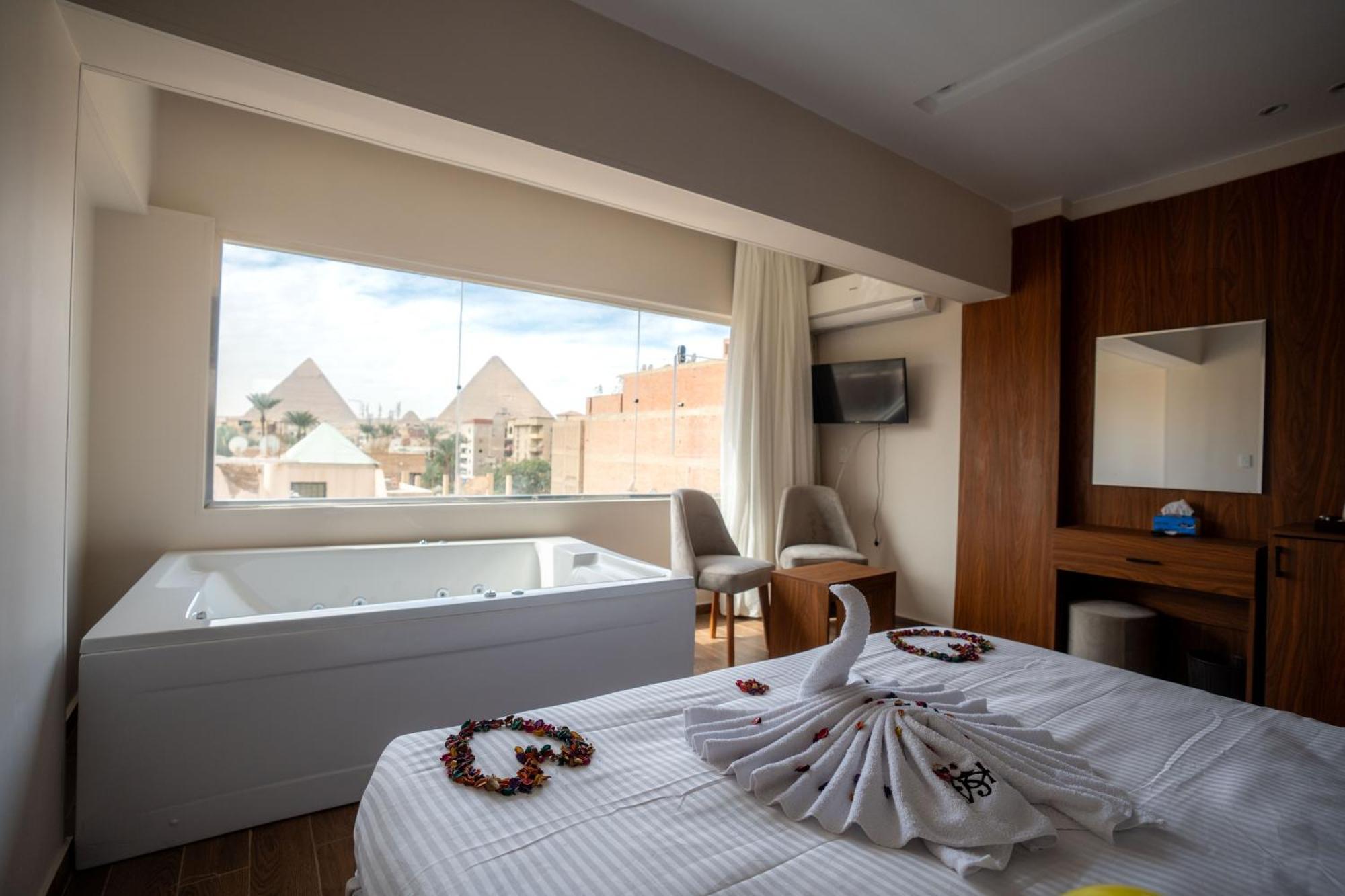 Tuia Pyramids Hotel 4* Il Cairo